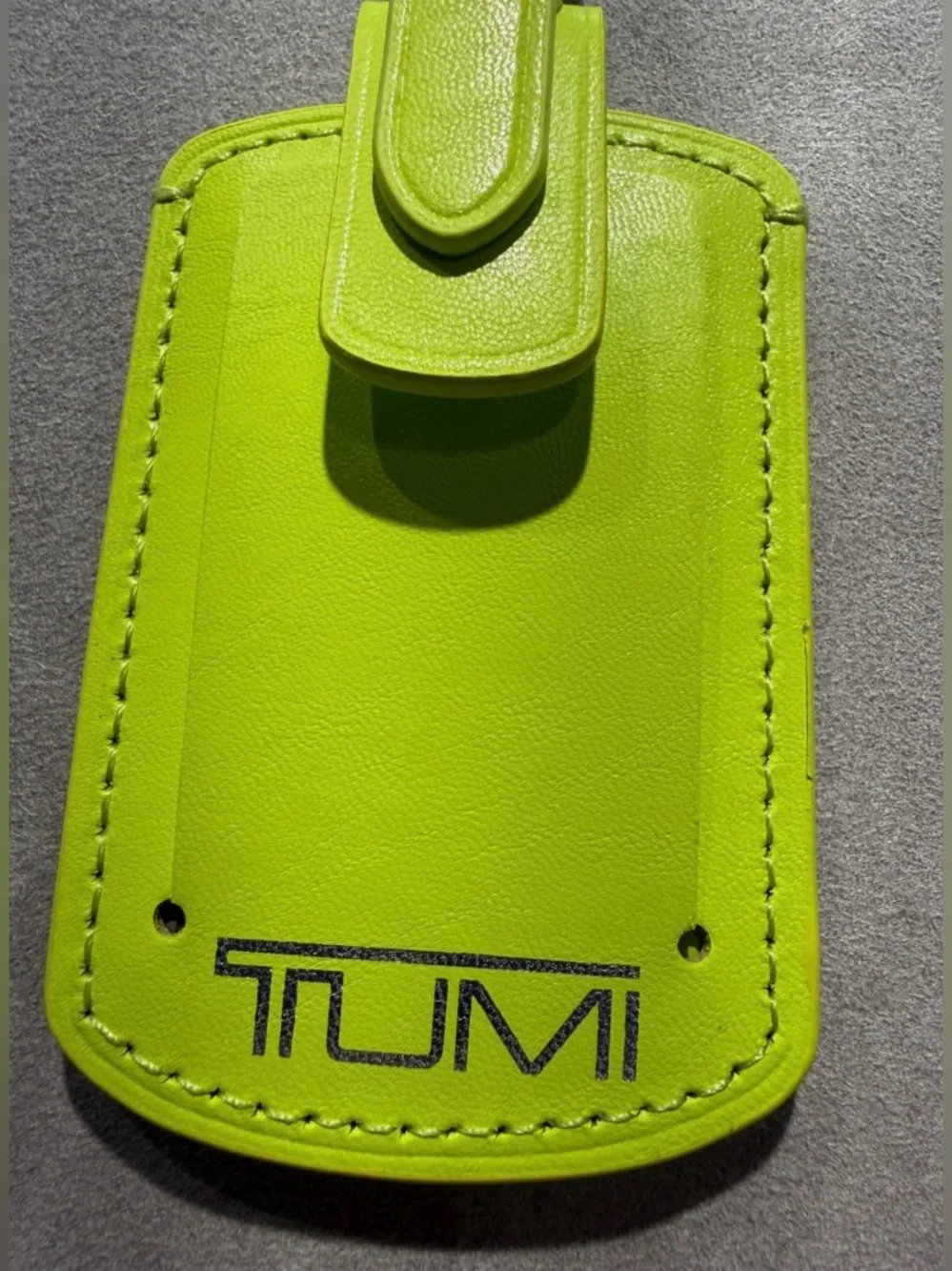 NEW Tumi 3.625” x 2.25” Leather Luggage Name Tag w/ Buckle - LIME GREEN